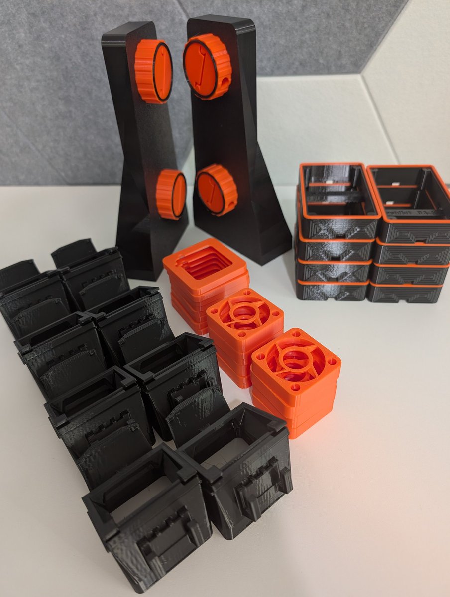 avoidbit's tweet image. A custom color scheme request!