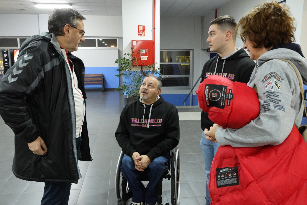 🏀👨‍🦽👩‍🦽El portavoz <a href="/FFerreira_Dip/">Francisco Ferreira</a> participa en el tradicional partido de baloncesto en silla de ruedas organizado por <a href="/valladolidbsr/">BSR VALLADOLID - Fundación Aliados</a> con motivo del Día Internacional de las Personas con Discapacidad

Gracias por invitarnos un año más 🫶
#diadelaspersonascondiscapacidad
