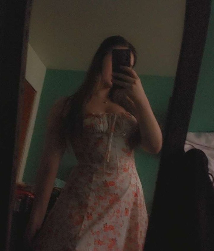 AugustinaLemon's tweet photo. Hiya, I'm selling content if anyone is interested in supporting through the holidays! #selling #nsfwtwt #Support https://t.co/eJ3yvsnJfJ