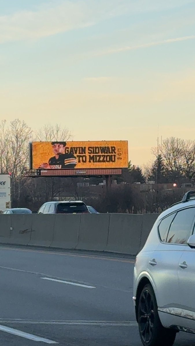 Gavin Sidwar tweet media