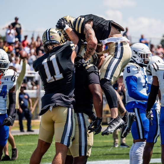 Johnathan “Tank” Navakas tweet media