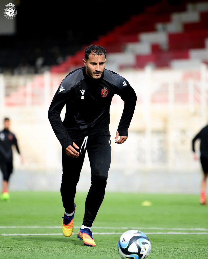 USMAofficiel's tweet image. Final training session before heading to face NC Magra 

#Algeriancup #Allezlesrouges 🔴⚫️🏆