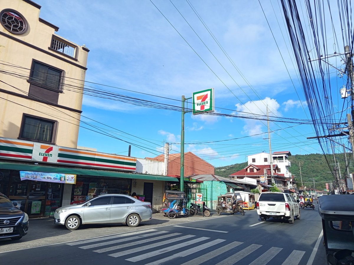 "Ma, 7/11 lang ako!"