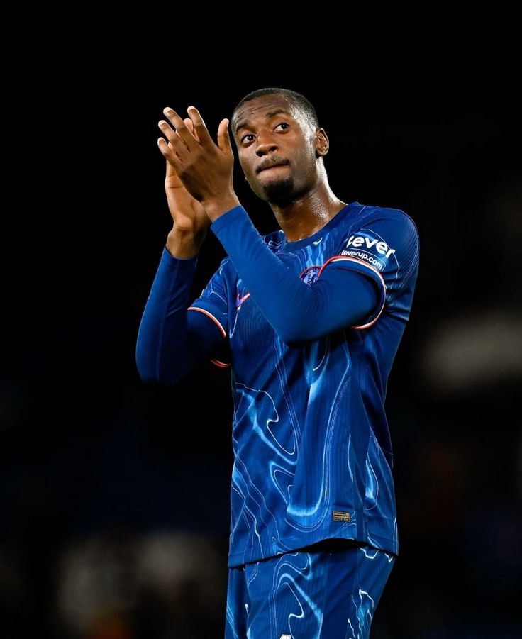 cfctega_'s tweet image. like this tweet if you want tosin out of chelsea.