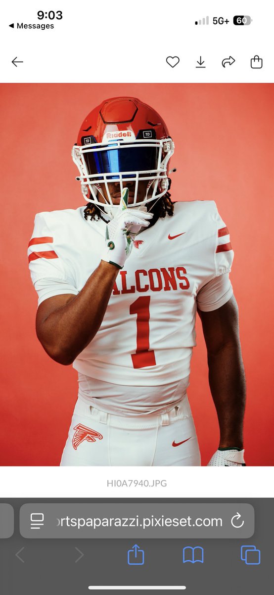 It’s national signing day, and <a href="/71sthighccs/">Seventy-First High School</a> 3⭐️ RB <a href="/Jayson3Franklin/">Jayson Franklin</a> has officially signed with <a href="/USFFootball/">USF Football</a> this morning. Can’t wait to see him play at the next level.

#GoFalcons