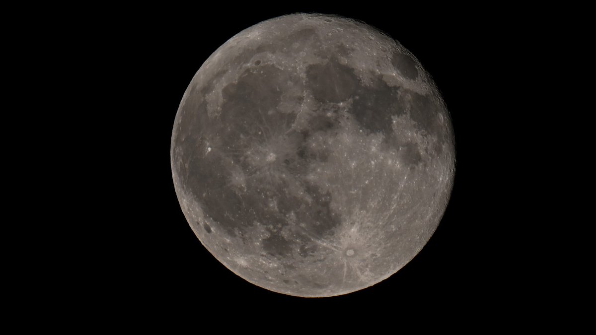 lopezunwired's tweet image. A little-known startup just used AI to make a moon dust battery for Blue Origin dlvr.it/TPcZJC #MachineLearning #DeepLearning