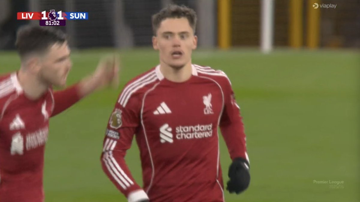 TouchlineX's tweet image. 🚨 𝗕𝗥𝗘𝗔𝗞𝗜𝗡𝗚: The &apos;0 G/A&apos; Premier League streak is FINALLY OVER for Florian Wirtz!

HE HAS FINALLY PRODUCED A GOAL, HE WILL NO LONGER GET TROLLED! ❤️