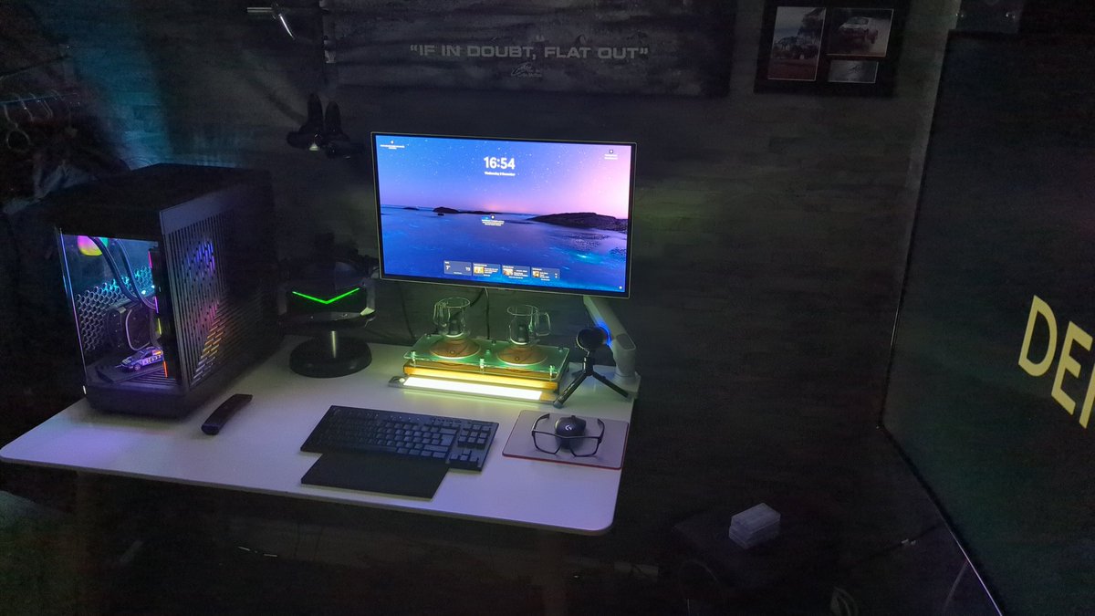 Driven2Hike tweet media