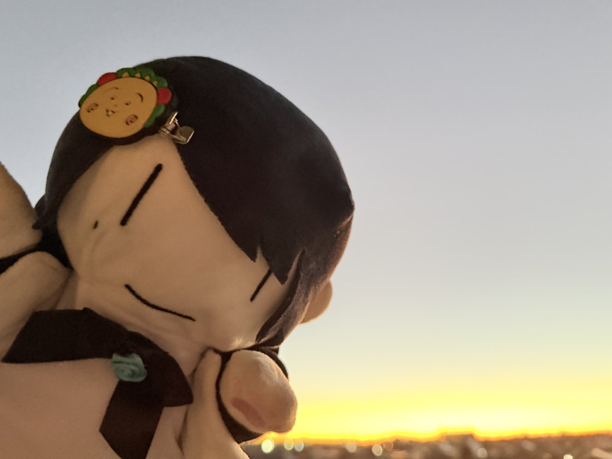 おはよ〜🌰　魅了　☀️ 3℃
みたみたみた〜　Adoさん、てち
凄かったですね
Adoさんの歌唱はぶっ飛んでた
十戒はリスペクトありあり　
てちはそれぞれの世界観を出していて良かった　あの伝説のアイドル百恵さんを彷彿とさせる感じが好き🫶
今日も楽しく過ごし魔性ね〜
ではでは👋🌰

#FNS歌謡祭