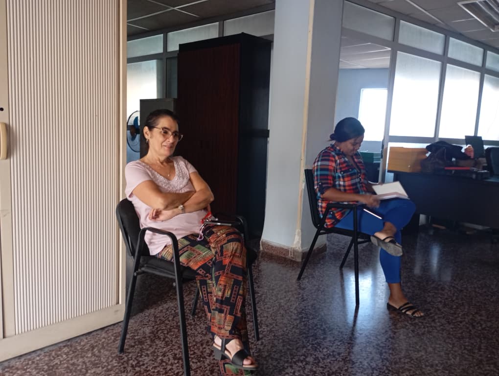 Minjus_Cuba's tweet photo. 🇨🇺🤝| Continúan las asambleas de cierre de año con los afiliados de las secciones sindicales del @Minjus_Cuba
Hoy los debates y análisis críticos se centraron en temas de crucial importancia en nuestro colectivo
#MinjusConTodos #MinjusEnControlPopular🇨🇺 https://t.co/SqHcD5k7bp
