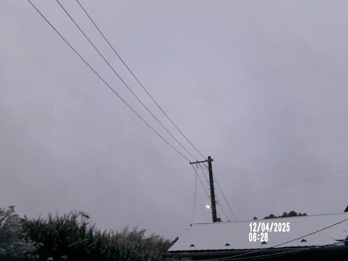 12/04日（木）。今朝方、この辺りの空もよう〜💨➰⛄️😅。3