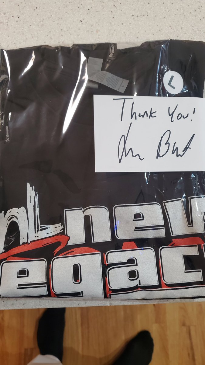 RGT_85's tweet image. That @newLEGACYinc shirt drop and a @johnblud auto? Fire.