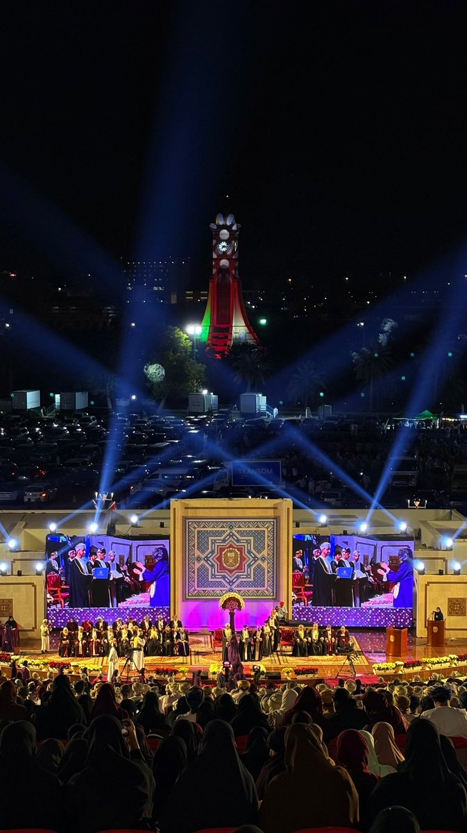 Y3qeena's tweet image. الله يبلّغنا الجلوس في هذي المقاعد نفس هالوقت من السنة القادمة بإذن الله ونحن بعافية❣️