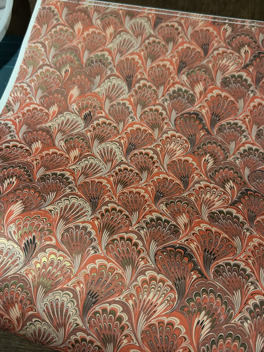 改めてこの前紙、金がキラッキラだな✨Zパイセンイメージ！使わせて