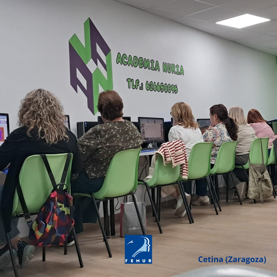 Contnúan nuestros cursos plurirregionales.

👉Financiados por el <a href="/gobmapa/">Ministerio de Agricultura, Pesca y Alimentación</a> 

🖱 'Informática e internet aplicada al medio rural'
📍 Plasencia (Cáceres)

🌱'Transformación y elaboración de productos del sector agrícola'
📍Cortes de Peleas, Esparragalejo y Talavera la Real (Badajoz)