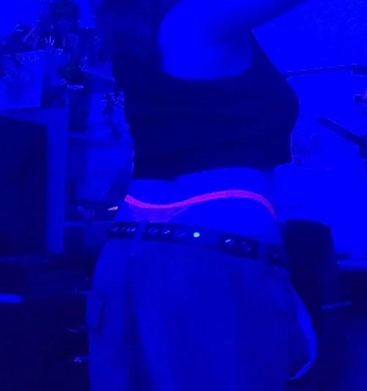 shrekslevrai's tweet photo. mon string est fluo mon string est fluo mon string est https://t.co/D4Cc1ygouD