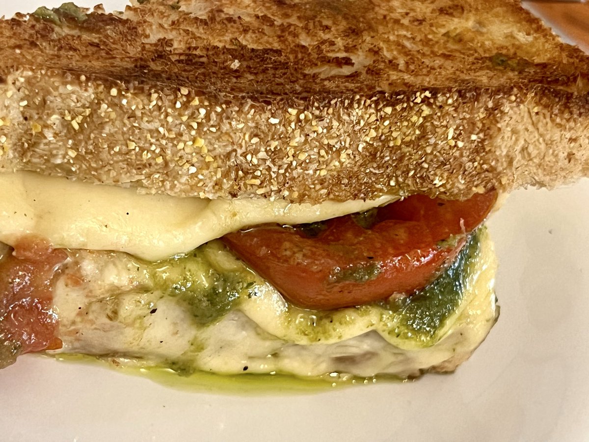 Tal vez de los mejores tostados del planeta, Al Bacio café. Y el café es un 10/10. Cc <a href="/UltimaLlamada_/">Van Norden</a>