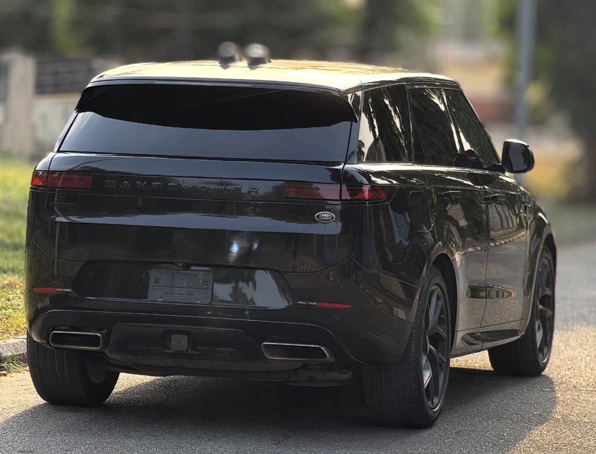 RANGE ROVER SPORT 
Foreign used 2024 Model 
Original duty ☑️
🏷️210m
📍Abuja