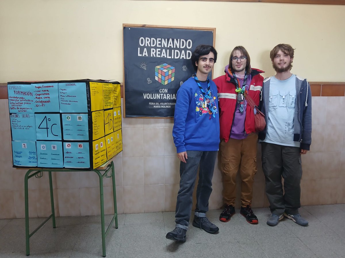 🙋 El pasado lunes, Juan y Olmo del kraal y nuestro ruta Alex participaron en la feria del voluntariado del <a href="/IesMoliner/">IES María Moliner</a>

☺️ Un placer poder explicar la labor que hacemos y compartir experiencias.