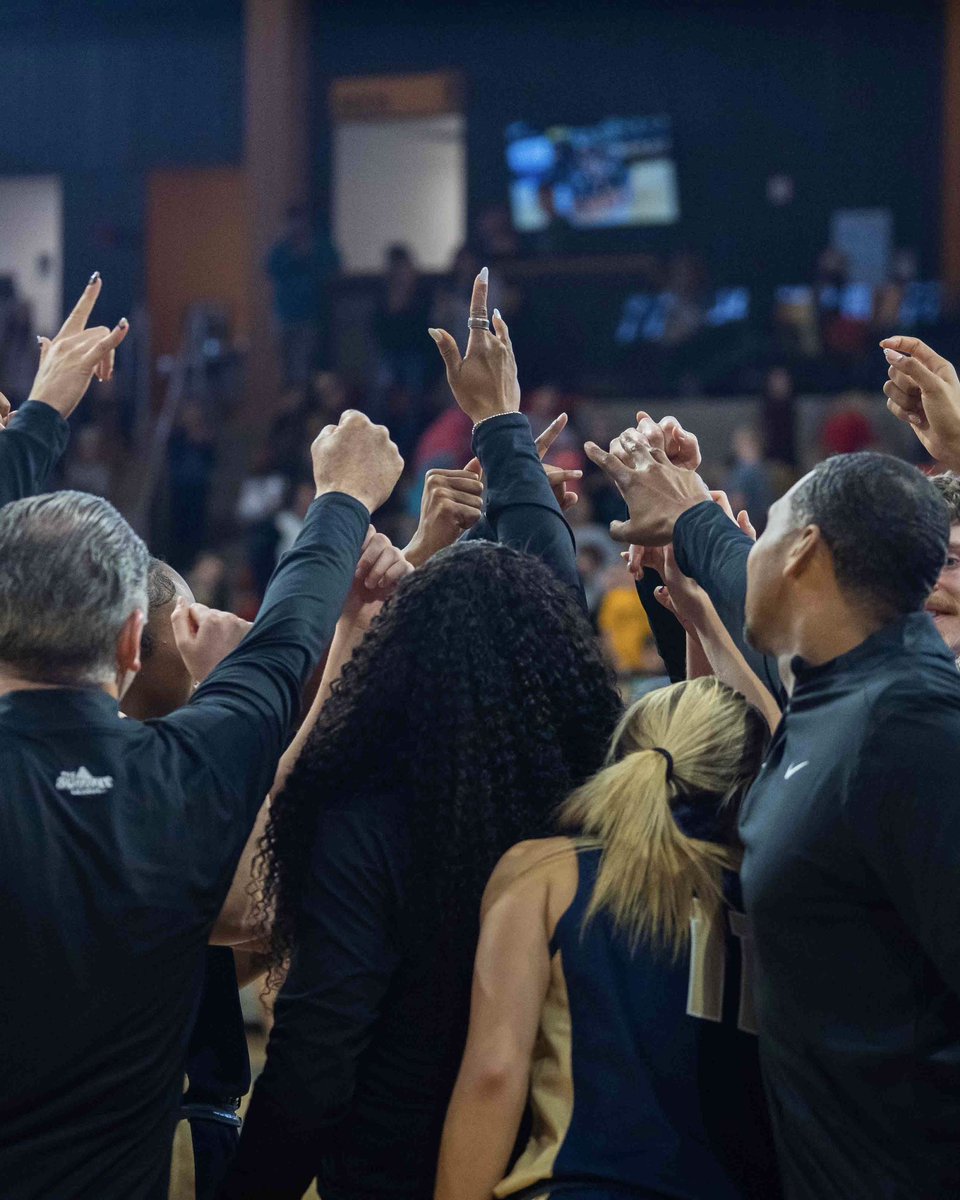 ORU W. Basketball tweet media