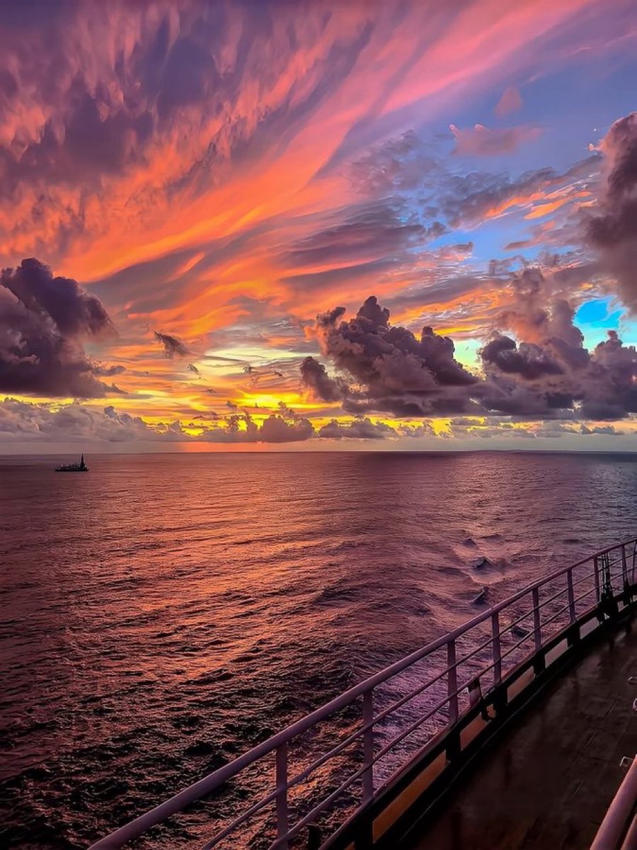 WorldUpdates0's tweet image. 