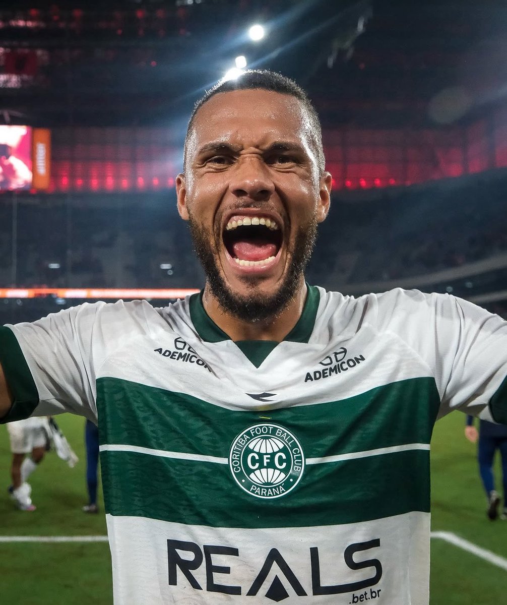 Coritiba não irá exercer a opção de compra de Gustavo Coutinho e atacante volta para o Sport! 

Para ficar com o jogador, clube teria que pagar cerca de R$ 7 milhões ao clube pernambucano. Com isso, o Coxa fica sem opção de centroavante para o início da próxima temporada…