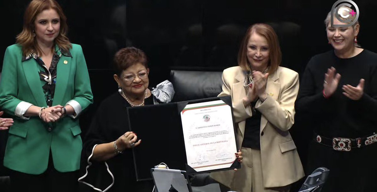 ArturoZaldivarL's tweet image. Felicito con afecto a @ErnestinaGodoy_ , por su nombramiento como Fiscal General de la República.

Su sólida experiencia en seguridad y procuración de justicia será invaluable. Estoy seguro de que su compromiso y convicción harán una diferencia profunda en esta institución.