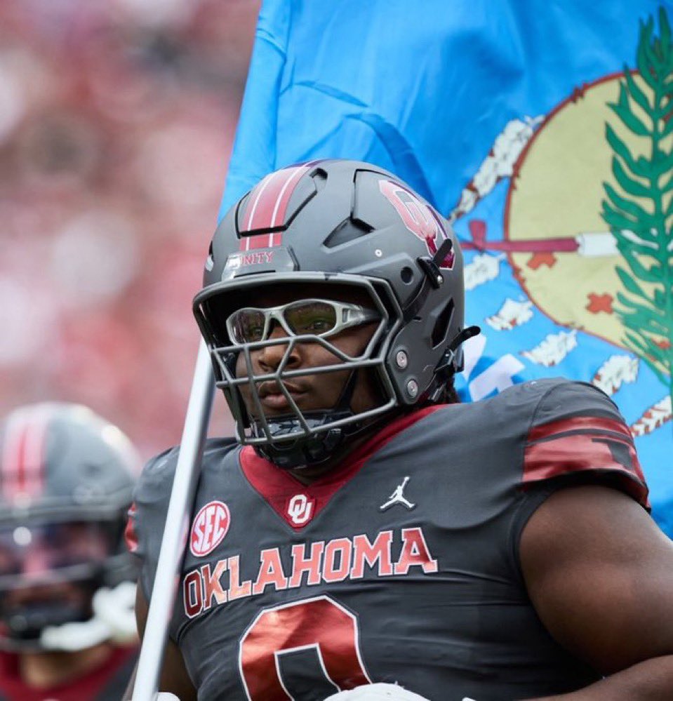 POV: this guy is about to Destroy your OL