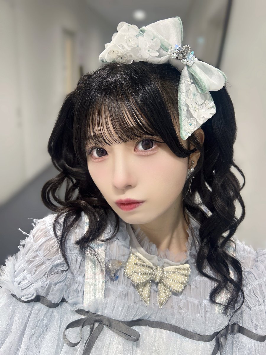 おはようございます！
昨日は、残業で忙しかったでした。FNS歌謡祭録画して良かったです。
今日は、また寝坊したけど何とかいつもの電車に乗れて良かったです！！今日明日仕事頑張ります！今日は、朝から冷えてますが通勤通学の皆さん良い一日を！！