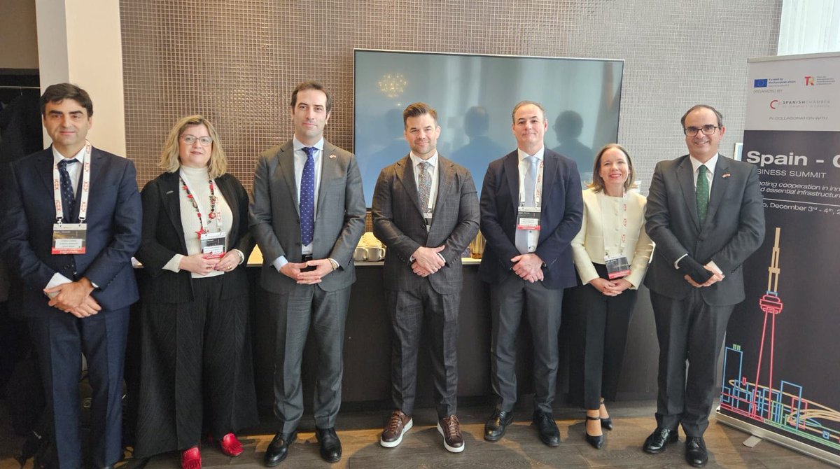 EmbEspCanada's tweet photo. Espectacular foro empresarial 🇪🇸🇨🇦 de @ICEX_ en #Toronto, inaugurado por @carlos_cuerpo @_minecogob @COFIDES @SpainCanadaCC .
Spectacular 🇪🇸🇨🇦 Business Forum by @ICEX_ in #Toronto, opened by @carlos_cuerpo @_minecogob , @COFIDES @SpainCanadaCC .
Superbe Forum d’Affaires 🇪🇸🇨🇦 de @ICEX_ à #Toronto, inauguré par @carlos_cuerpo @_minecogob @COFIDES @SpainCanadaCC