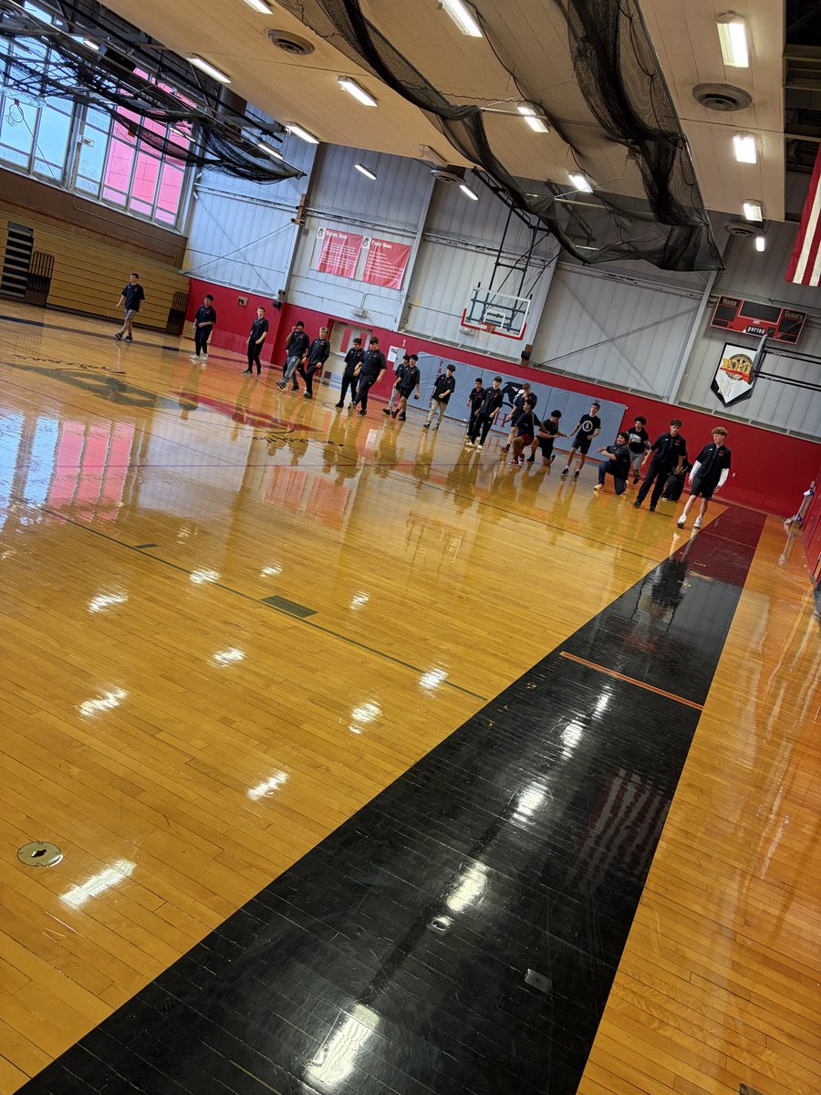 VHBaseball1971's tweet image. First day in the books. Making sure we are better than yesterday 💪