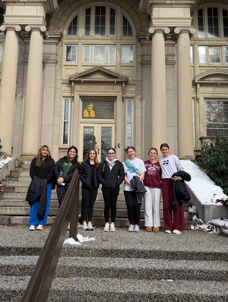 JHS students had an incredible learning experience today at the SLUH Cadaver Lab!