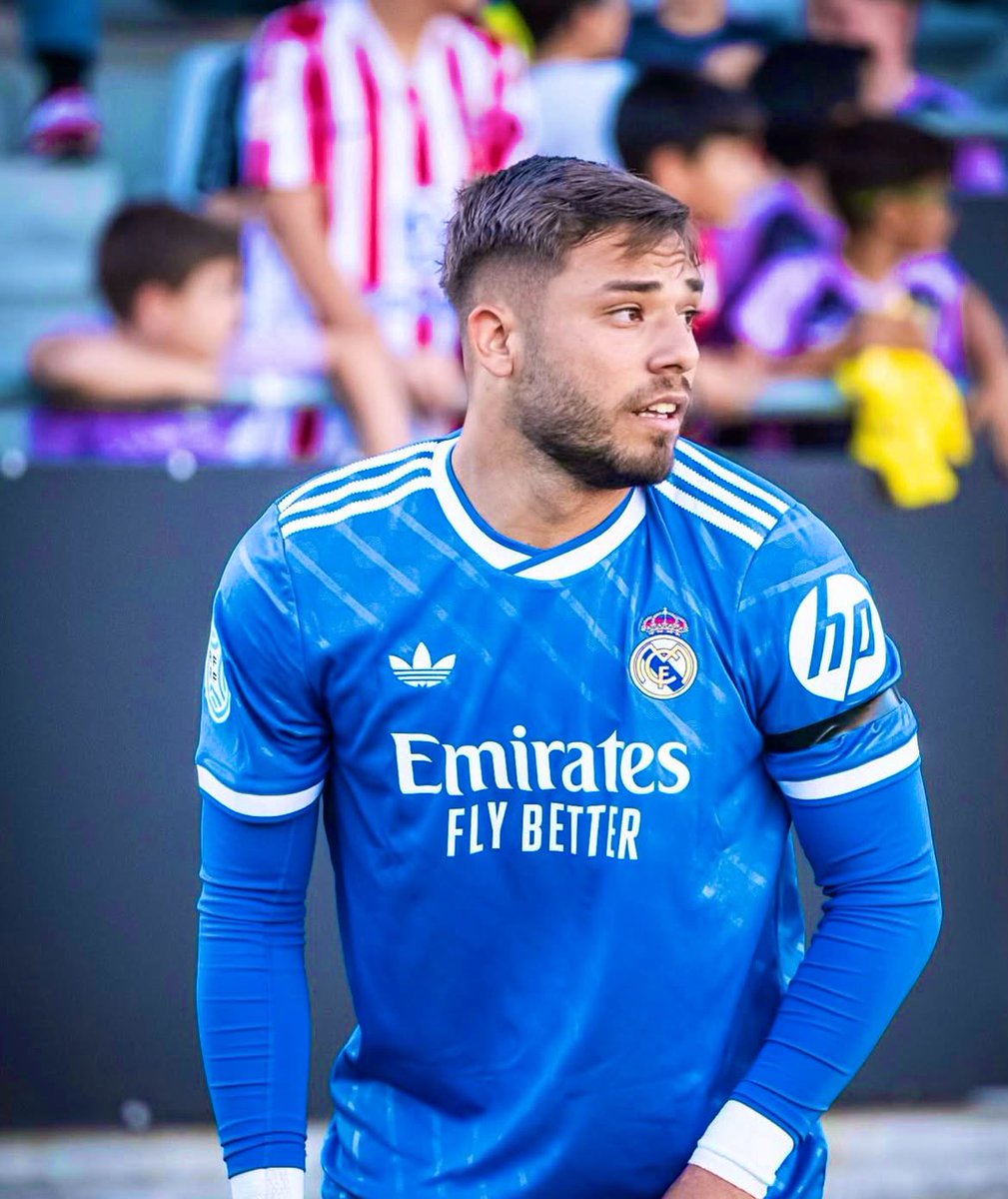 tacticaltoffee's tweet image. Álvaro Leiva comes in at 2nd best, good gap between him in and Lamini but he looked good.

20-years old, 5,8ft with a superb burst of space, can keep his stride going for a long period of time, two-way directness, strong, had a good eye for a pass too.

#EFC #EFCU21 #Everton