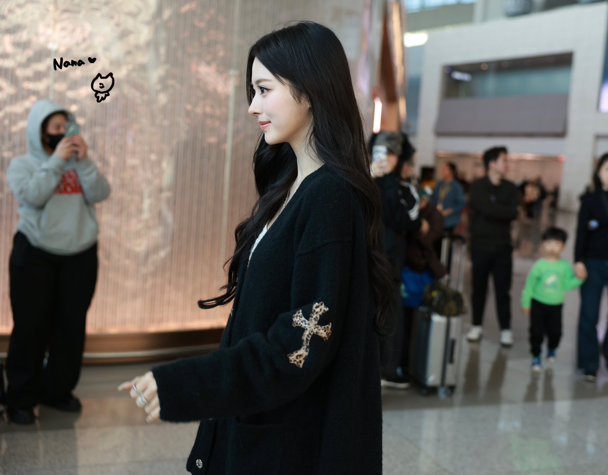 Nana tweet media
