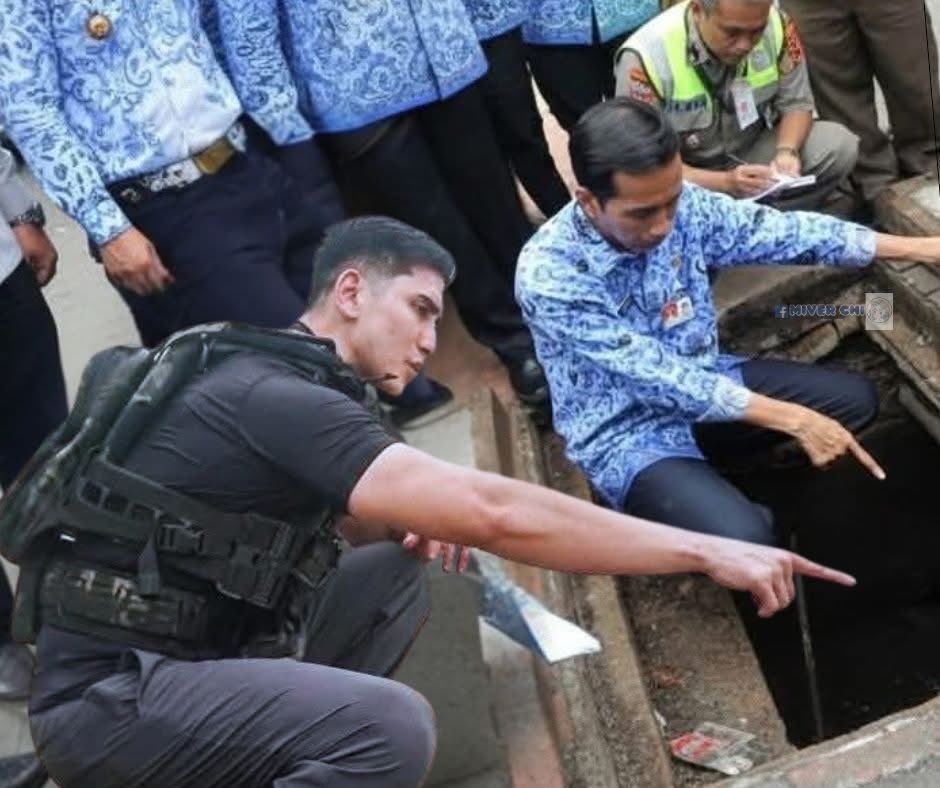 qrivasi's tweet image. 