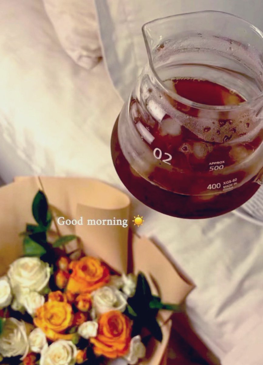 صباح الخير ..

تدرب على الرضا
على أن تكون عينيك ممتلئة بما لديك
على حُب الأيام الهادئة، التي تنام فيها دون مسکنات أو وجع
على الصباحات التي تشرق فيها مع الشمس، مطمئنًا على نفسك وأحبّتك ..❤️🕊️
#صباح_الخير 
#صباح_الخير_والسعاده_للجميع