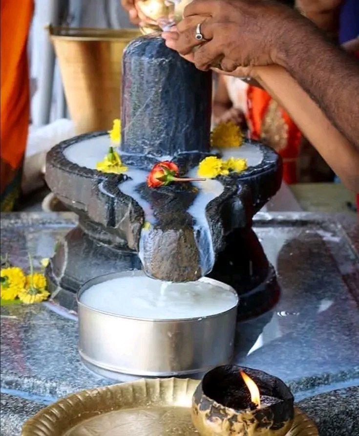 pkmishra0's tweet image. मेरे जन्म का ध्येय क्या.....
तुम्हारी भक्ति और तुम शंभू...
       हर हर महादेव