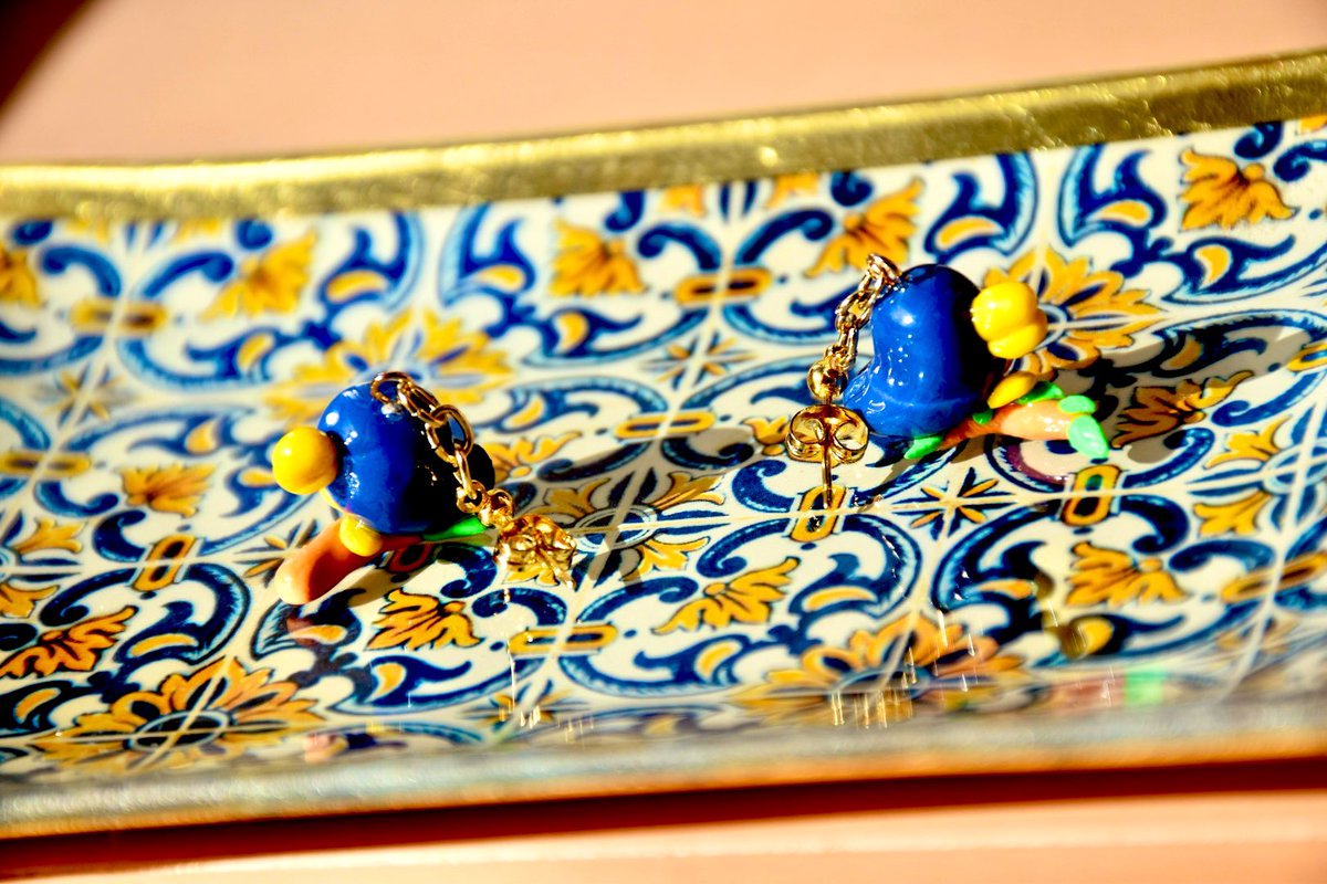 CrayRaan's tweet image. カラスのピアスを作りました。
#樹脂粘土　#ピアス