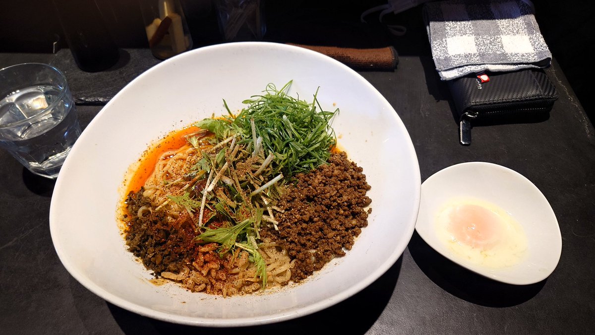 ken16510's tweet photo. タンタンタイガー
汁無し担々麺 https://t.co/f7nNK9vJU5