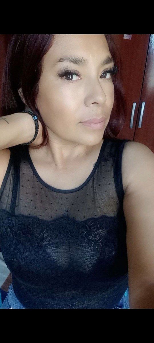 bullydecuckss's tweet photo. Madre tetona de otro cuckson https://t.co/bR4ZORj7xo