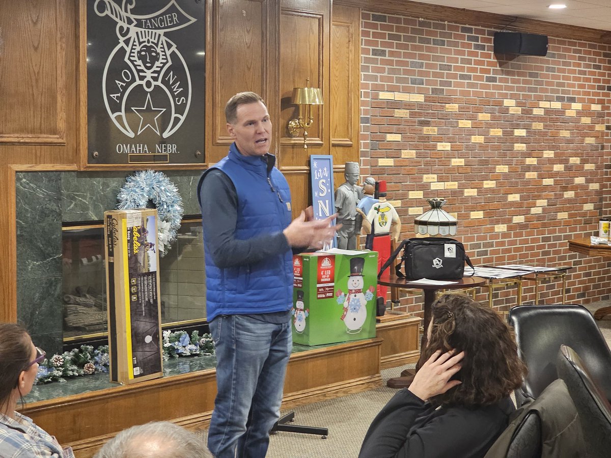 Brett Lindstrom tweet media