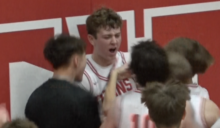 Channel1450com's tweet photo. Kurmann's Buzzer Beater Lifts Glenwood Past Jacksonville
https://t.co/JRqp65dYOz https://t.co/HXDLD7RzCr