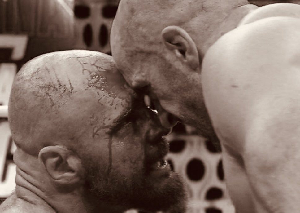 ✘ 赤いフード ℙrince ✘ | Not @JonMoxley. tweet media