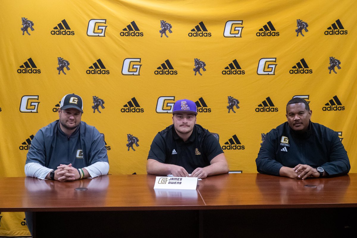 James Owens tweet media