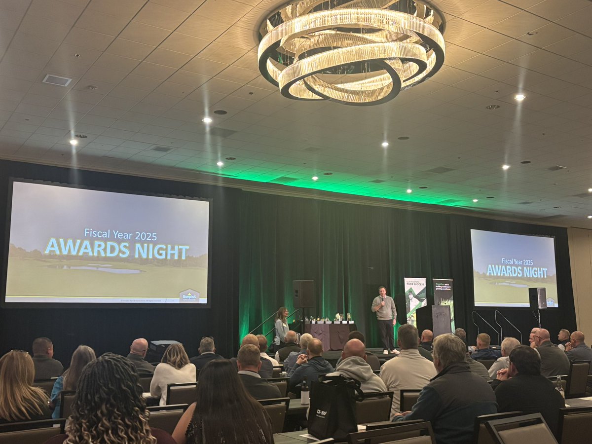 AndysTurf's tweet image. Honored to bring home the hardware to SWFL as a top golf agronomic advisor with  #performancepack and @SimplotTurf. So glad to be a part of this amazing team…all made possible by the sups who have trusted me as a partner. 🙏💪 Thank you!