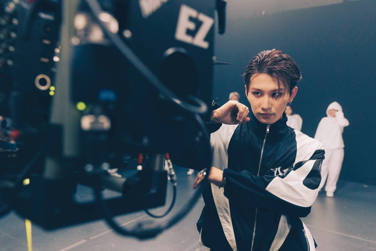 「白です」売れました！どこでも一緒❢黒トロといっしょ❣️ Various Artists / ヴァリアス・アーティスト「トロと旅する