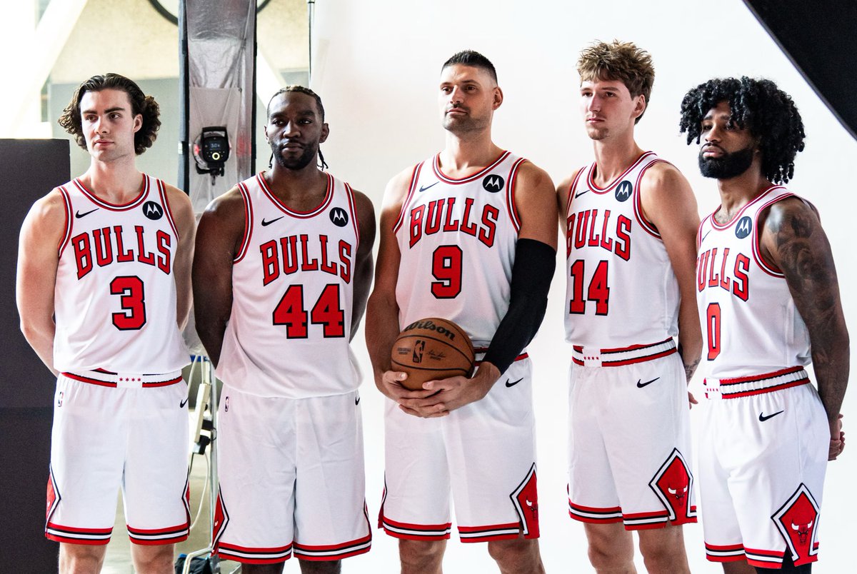 Die-Hard Chicago Bulls Fans tweet media