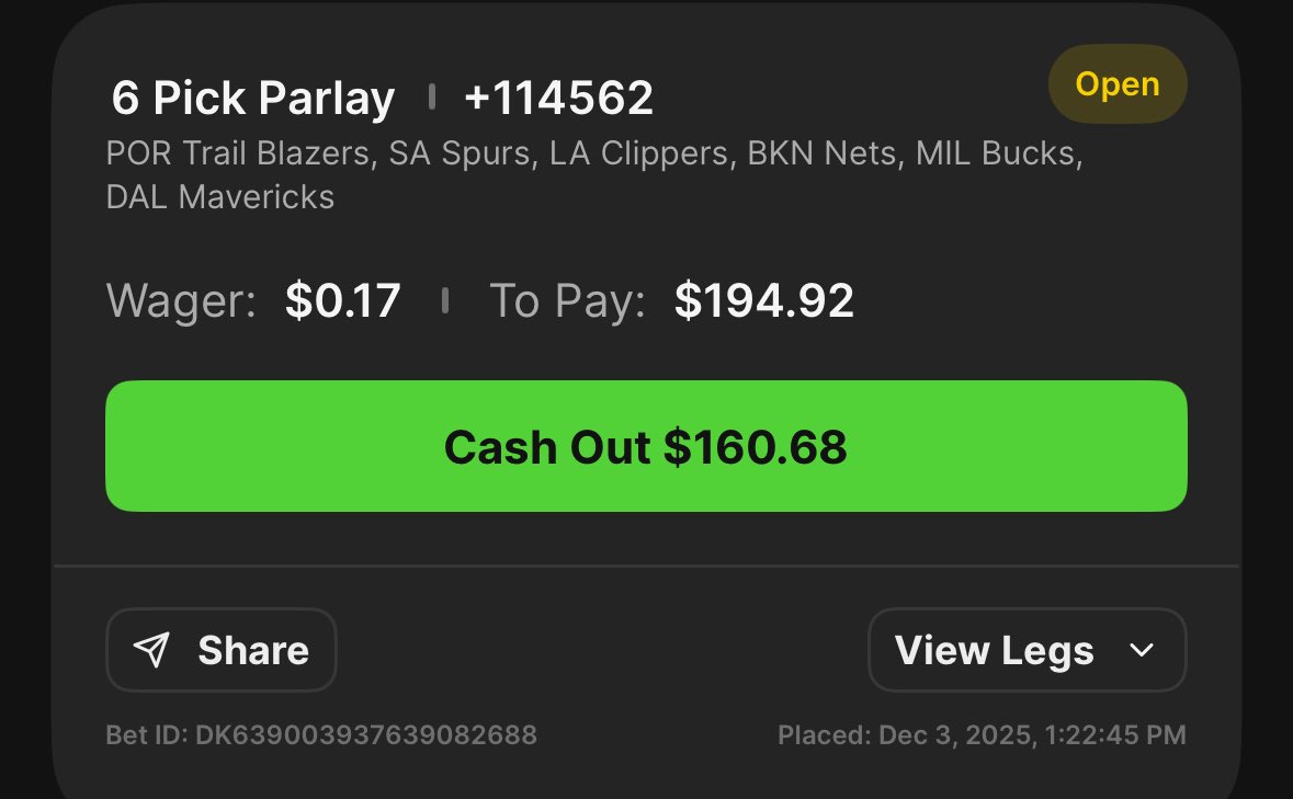 JohnnyDivvy tweet media