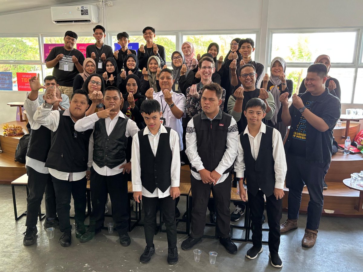 Australian Consulate-General in Makassar tweet media