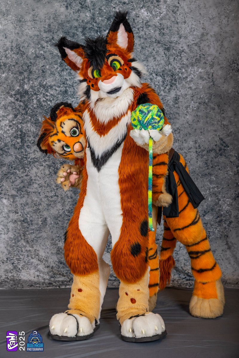 Blue Hasia tweet media